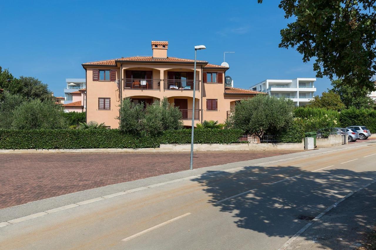 Apartments With A Swimming Pool Novigrad - 7078 Ngoại thất bức ảnh