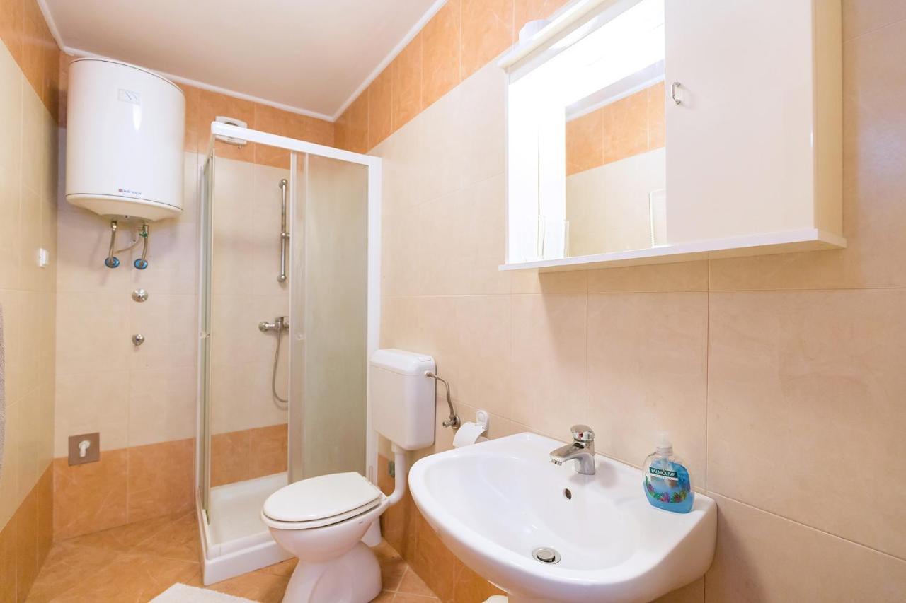 Apartments With A Swimming Pool Novigrad - 7078 Ngoại thất bức ảnh